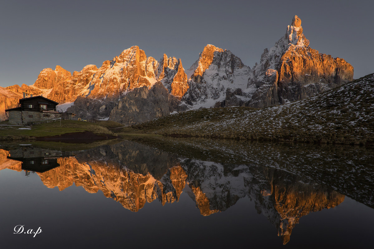 Tramonto su baita Segantini