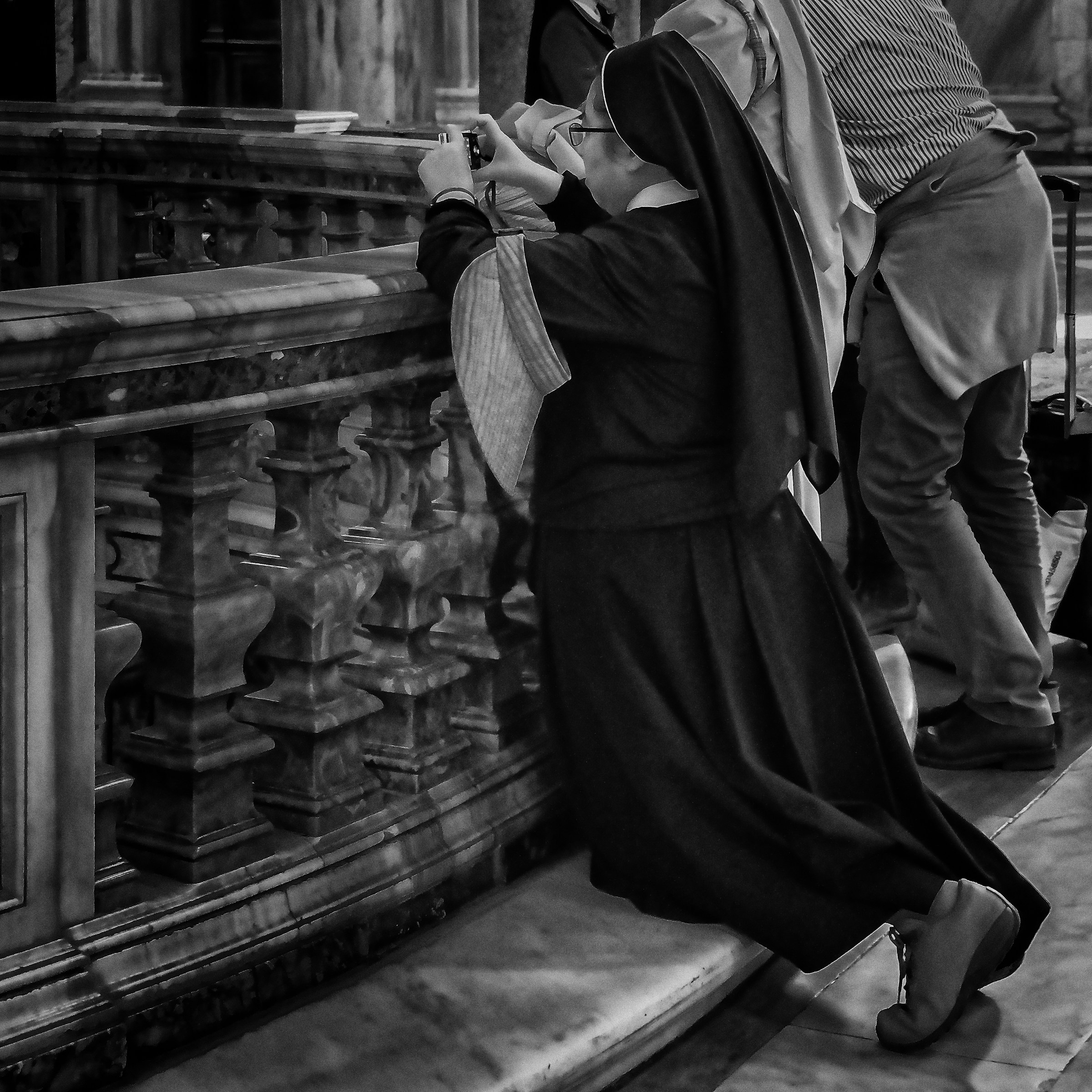 Ora et photographer ...