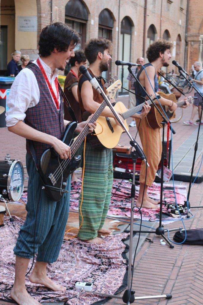 Artisti di Strada - Buskers' -- Ferrara