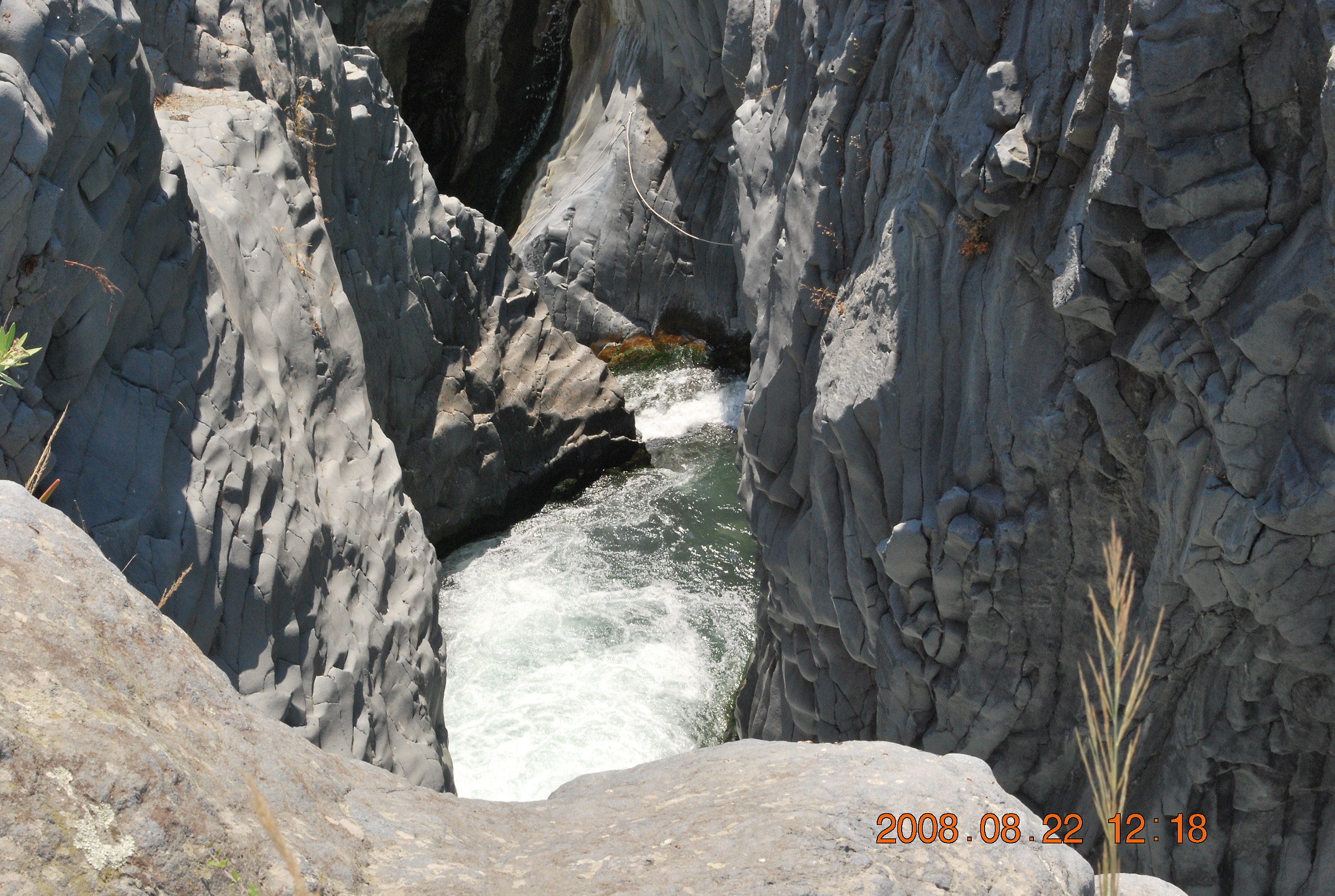 L'acqua tra le rocce
