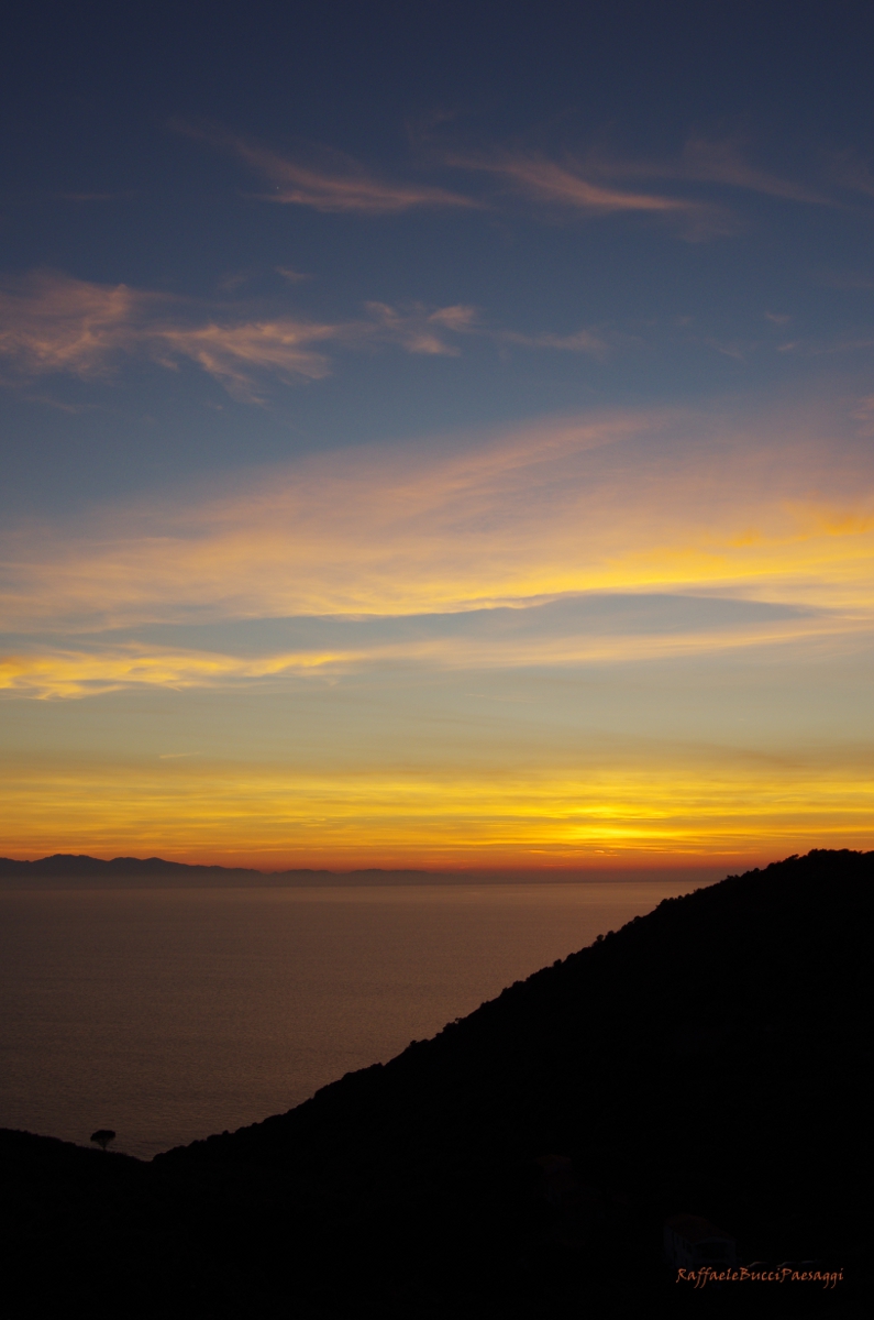 Tramonto ad ovest ...