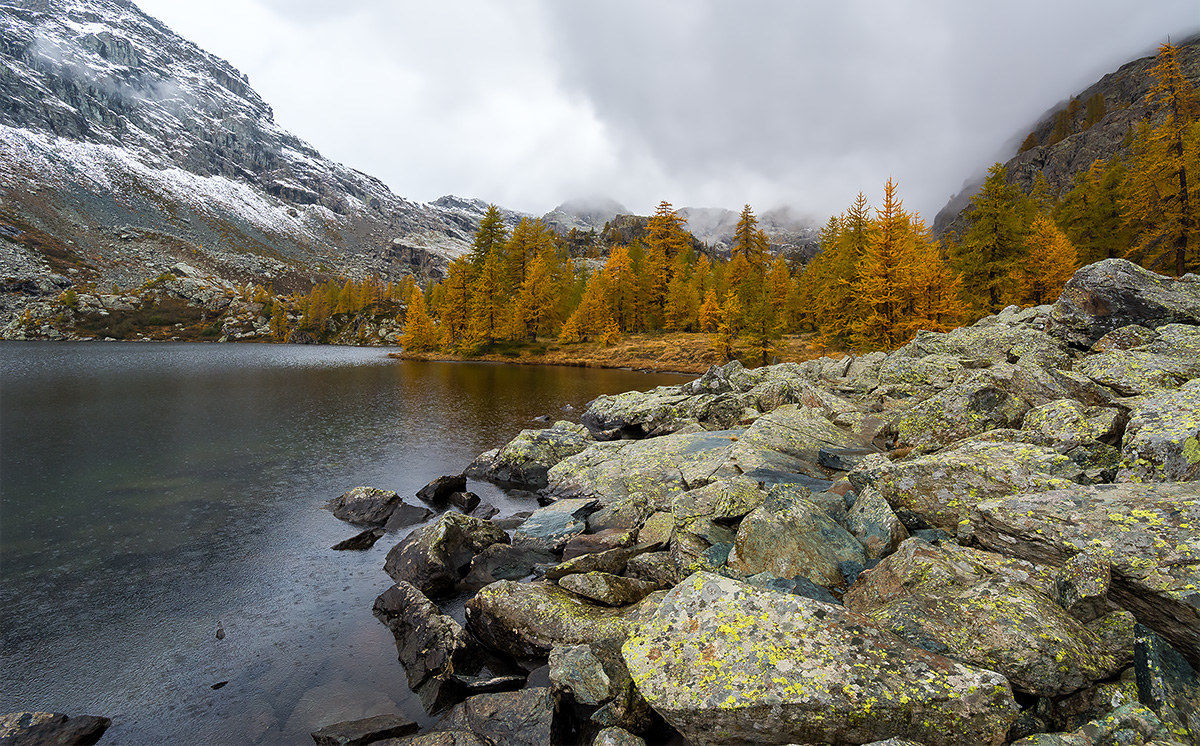 Piove al Lago Nero - Parco Naturale del Mont Avic