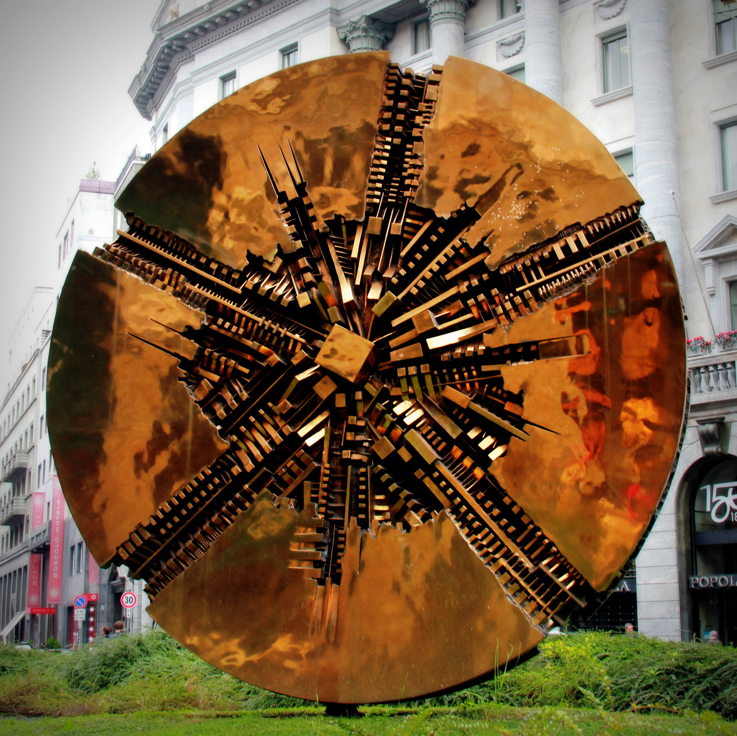 Arnaldo Pomodoro