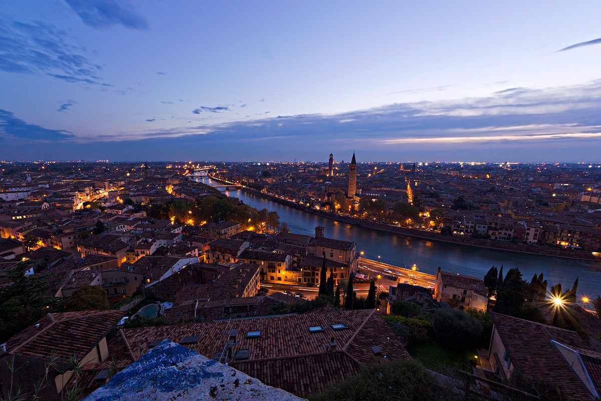 Verona ora blu