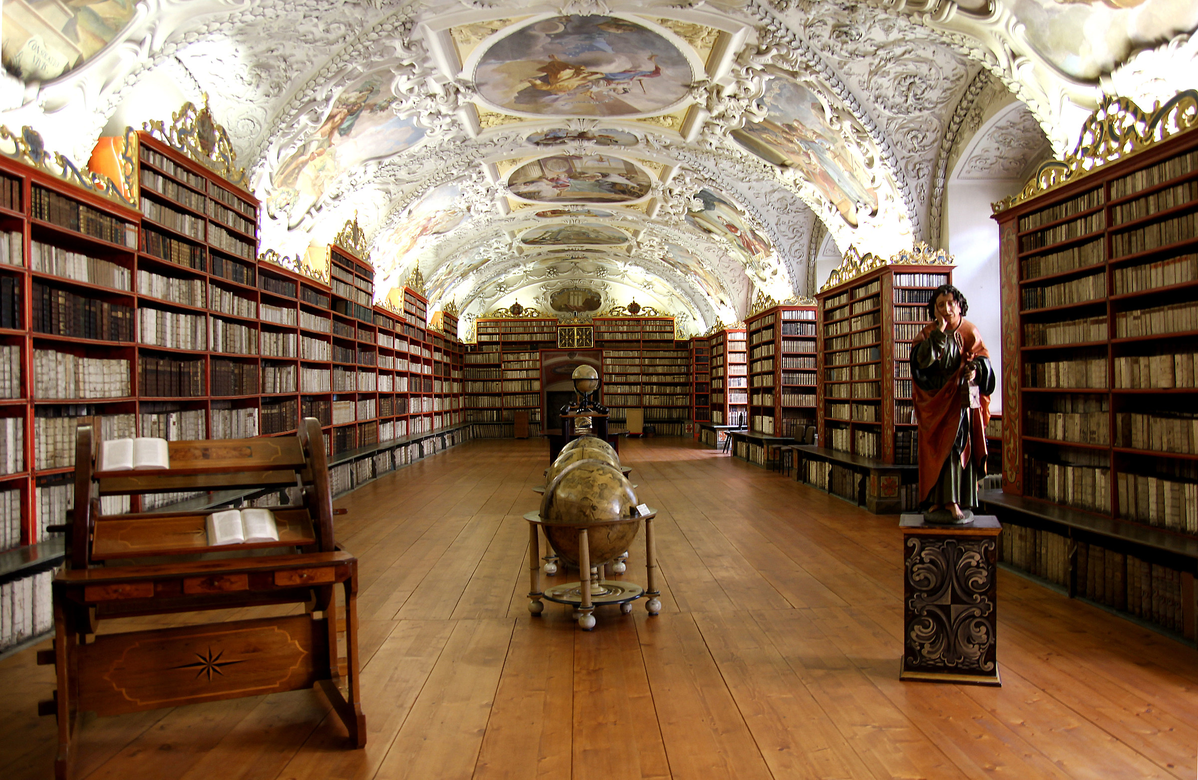 Praga- Biblioteca.