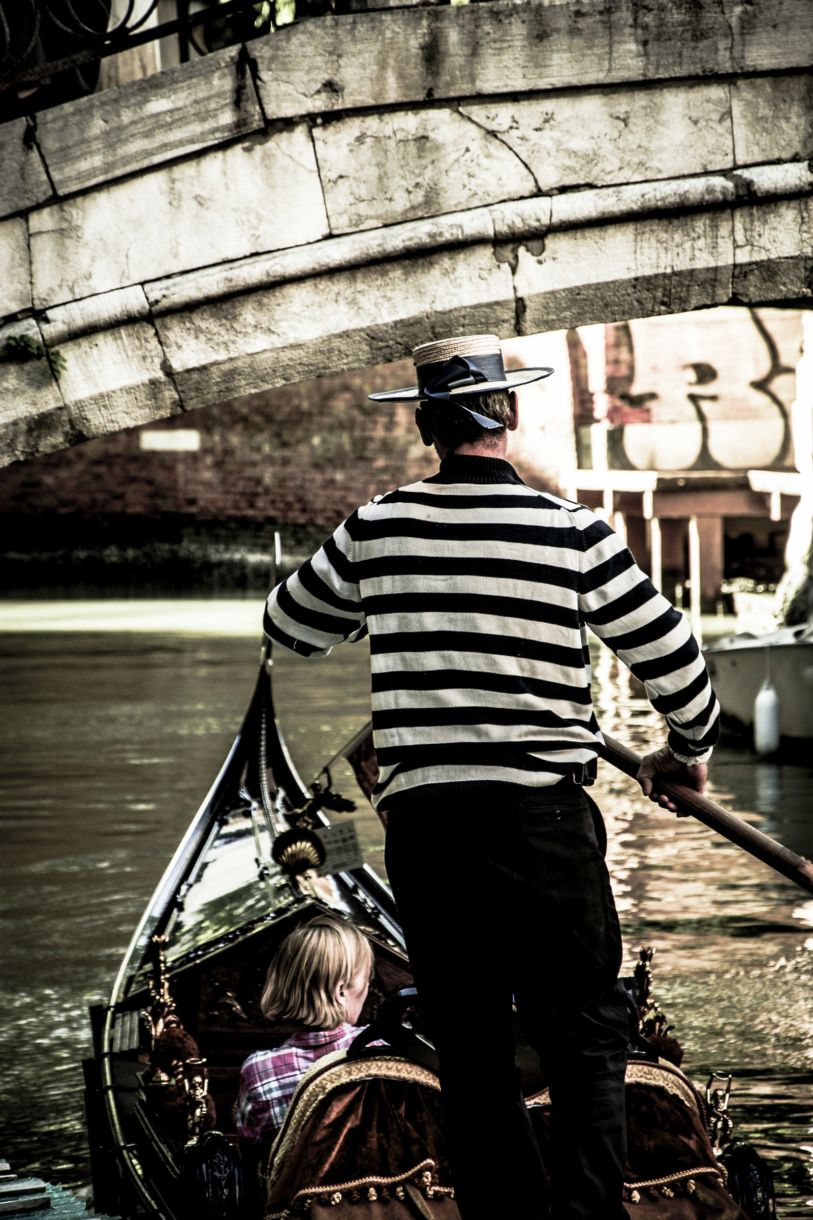 The gondolier.