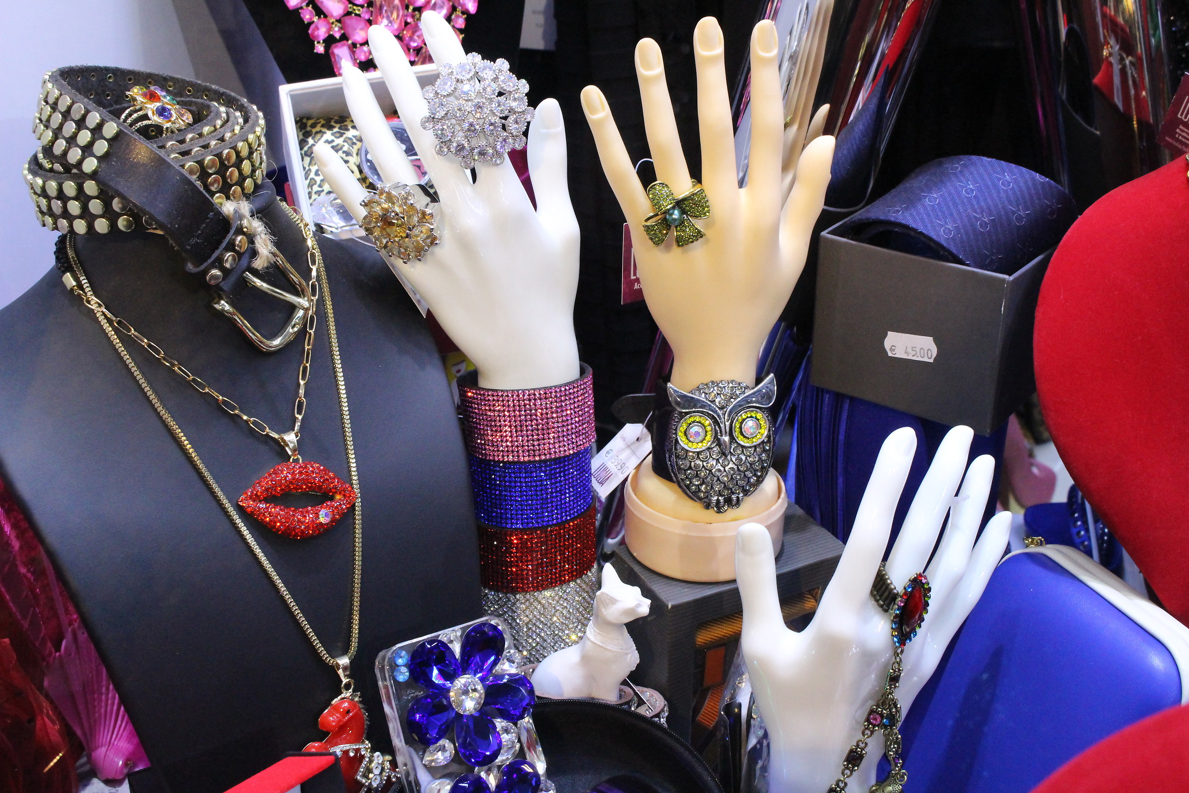 Anelli in bella mostra