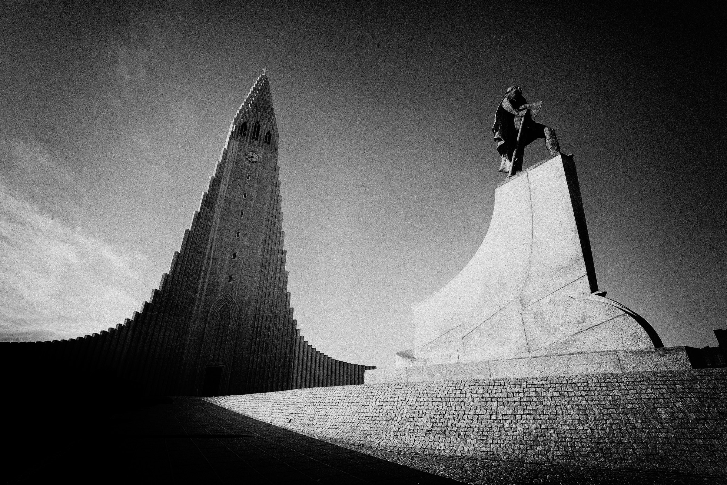 Hallgrímskirkja & Leif Eriksson