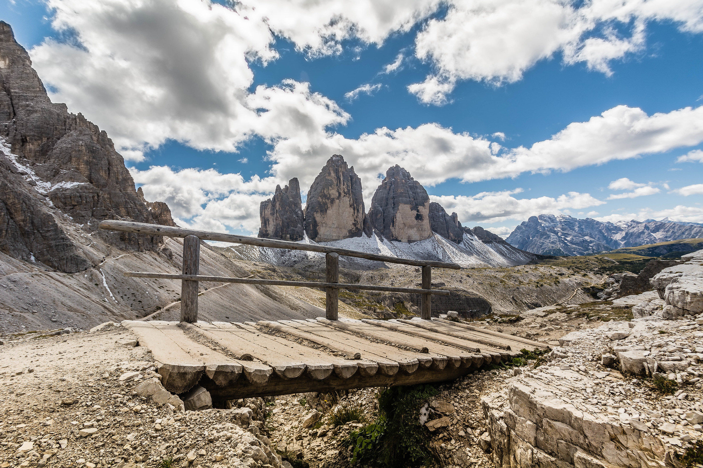 Path to the Rifugio Locatelli