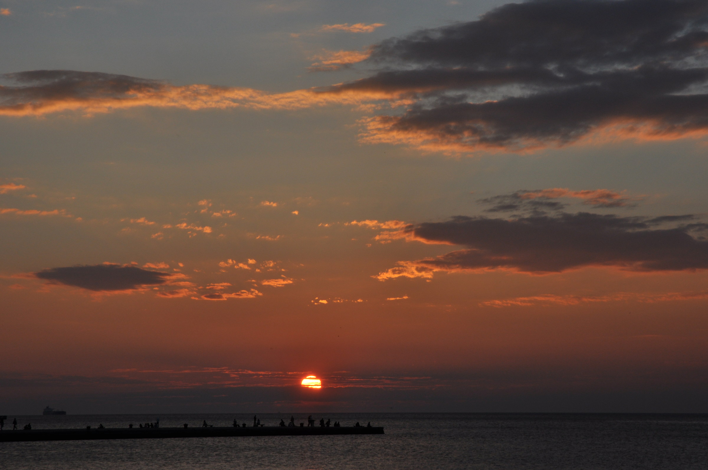 Nikon D90 18-70 1/250 f16 iso 200