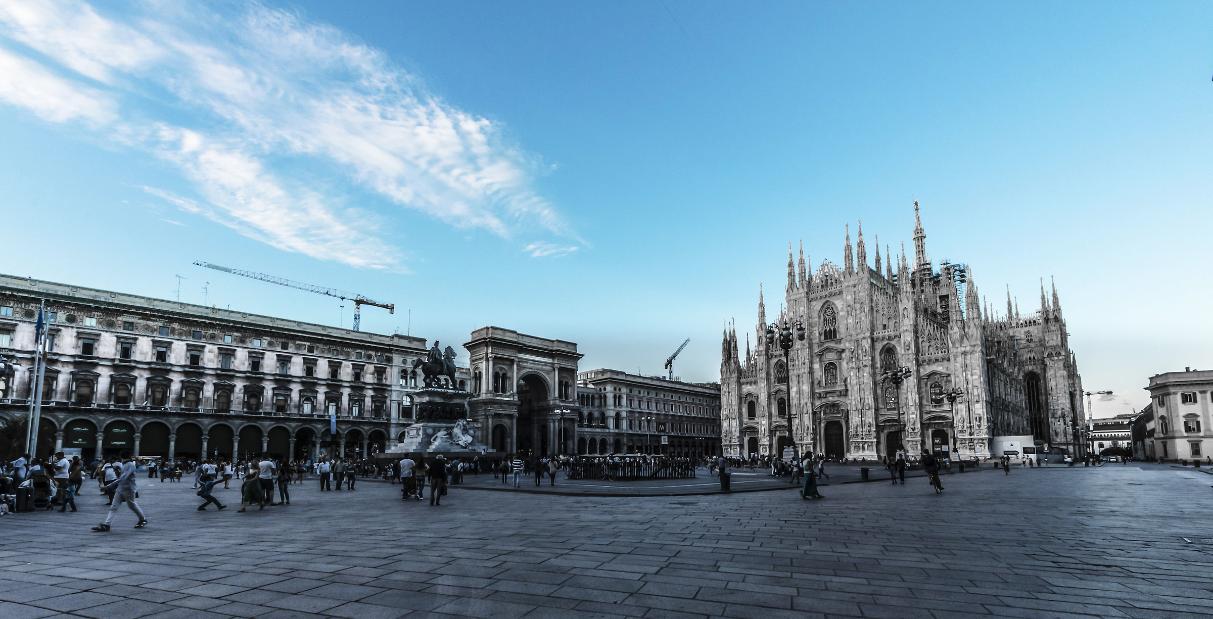 Milan, Piazza Duomo