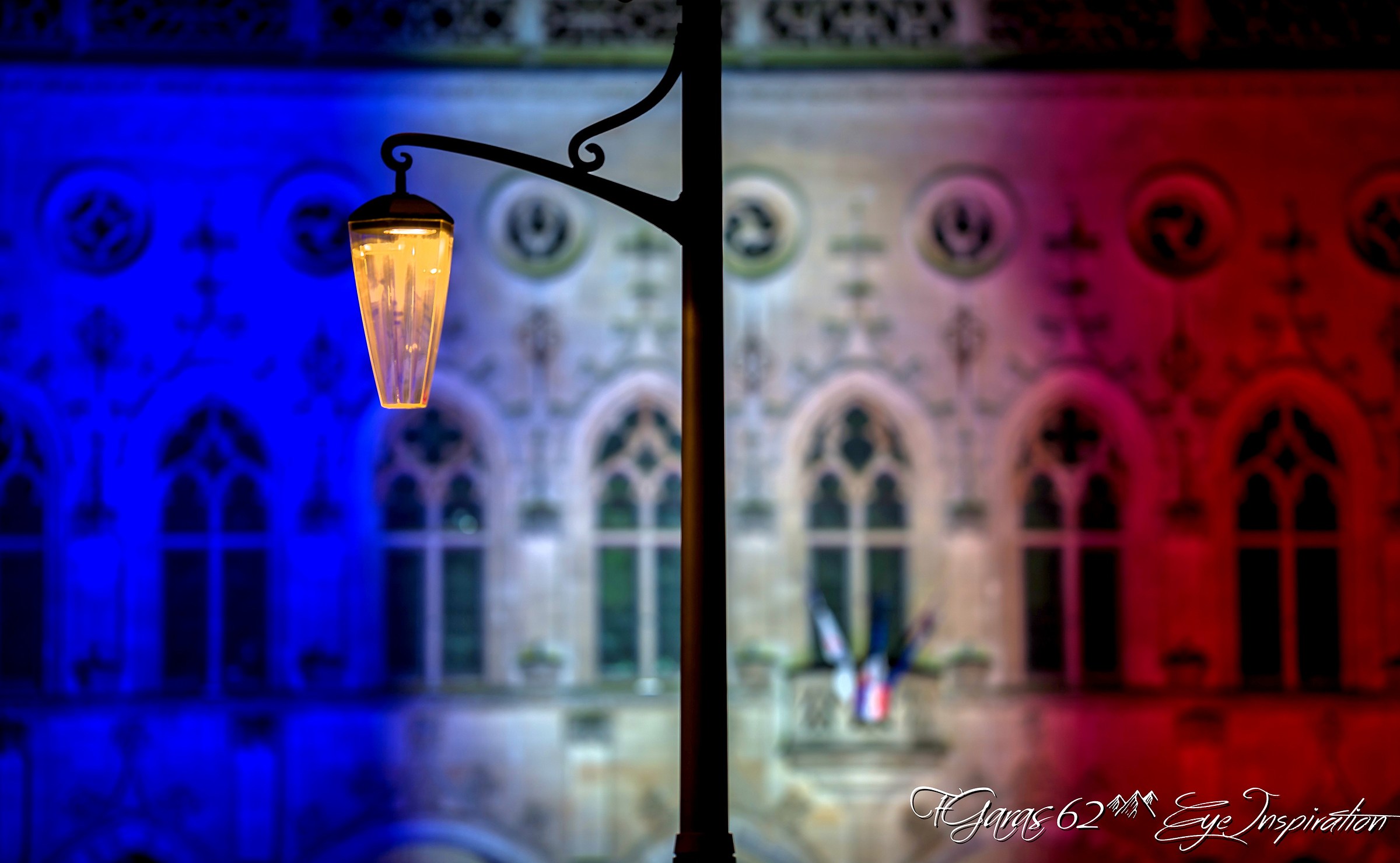 Arras rend hommage aux victimes des attentats de paris