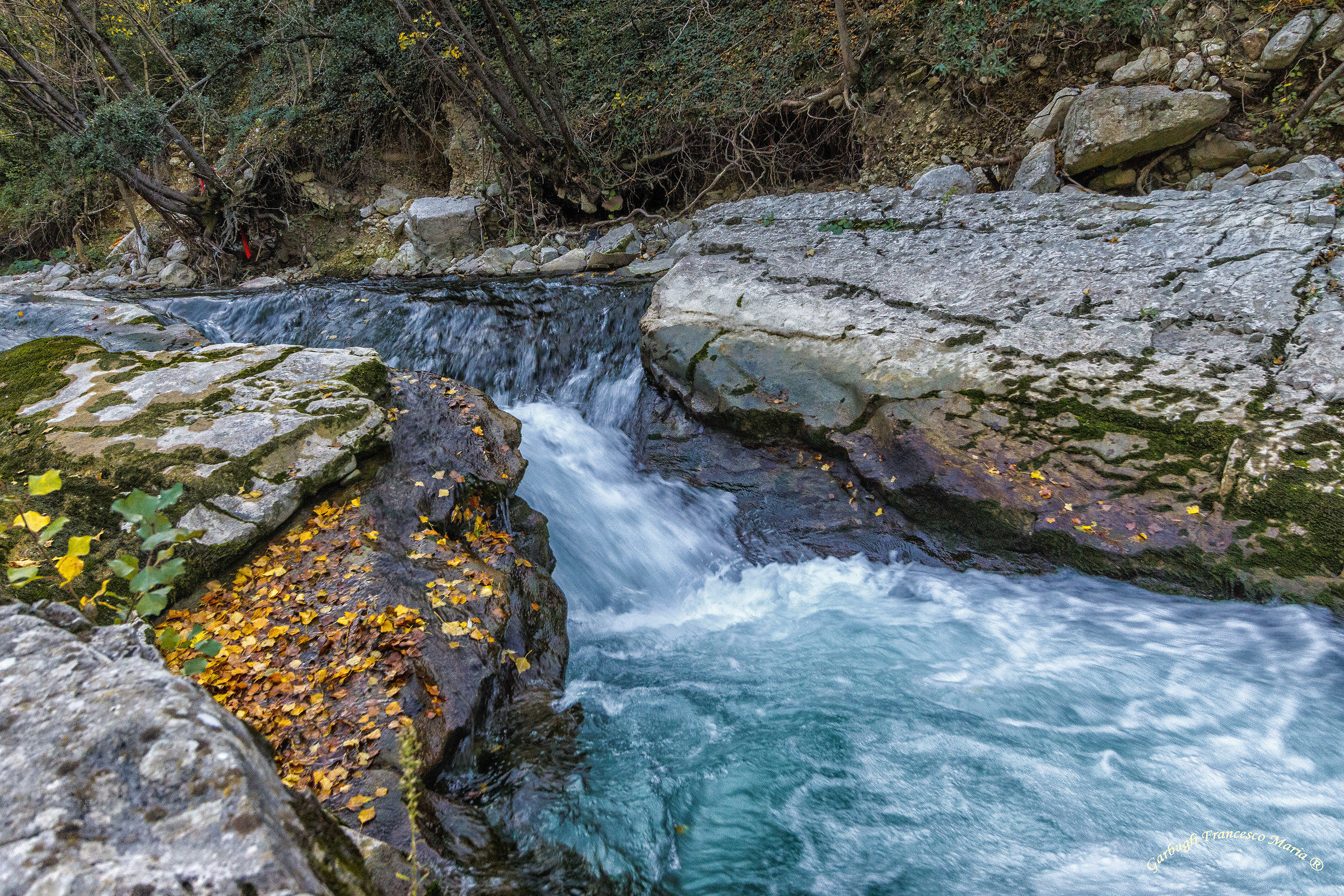 Foci of waterfalls on Burano 1