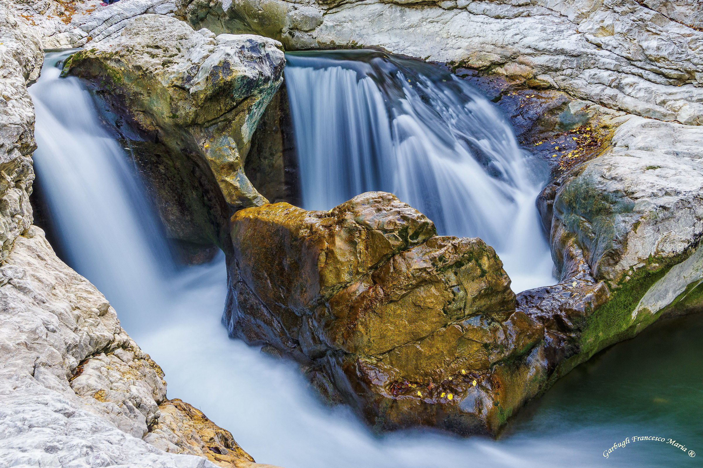 Foci of waterfalls on Burano 4