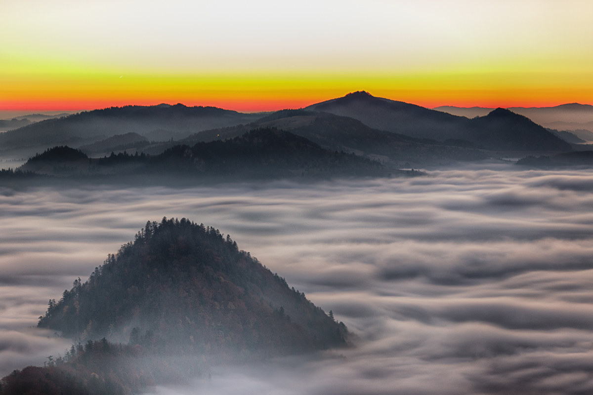 Alba alle montagne di Pieniny (Polonia)
