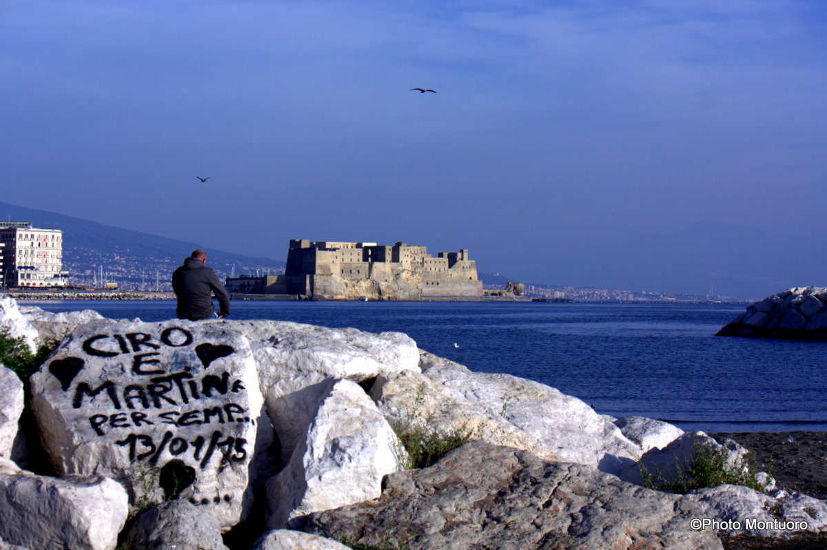 napoli castell'dell'ovo