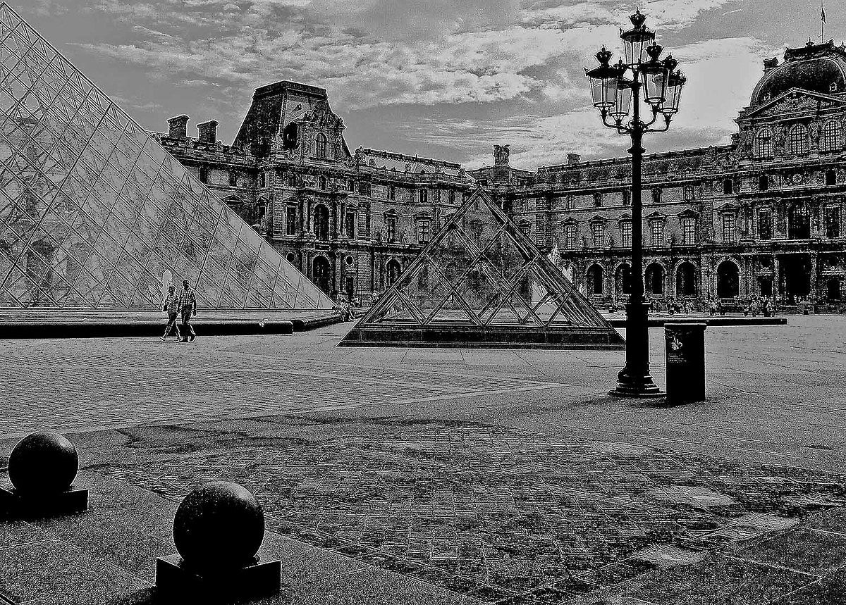 trasparenze e piramidi