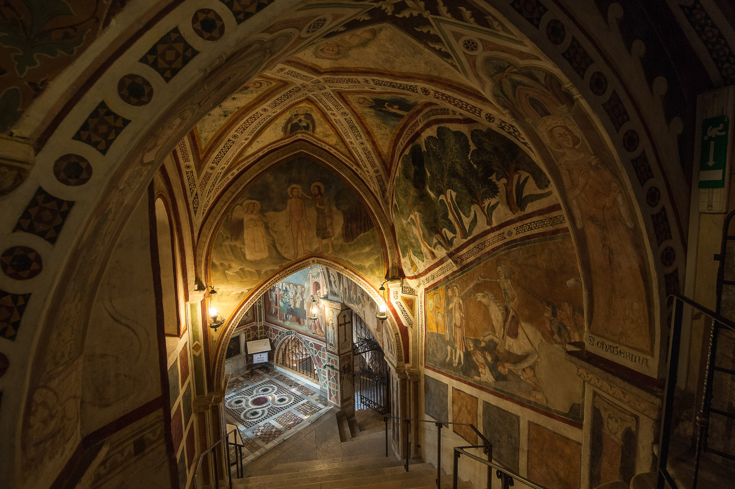 Subiaco (Rm)-Affreschi interno Monast. S.Benedetto