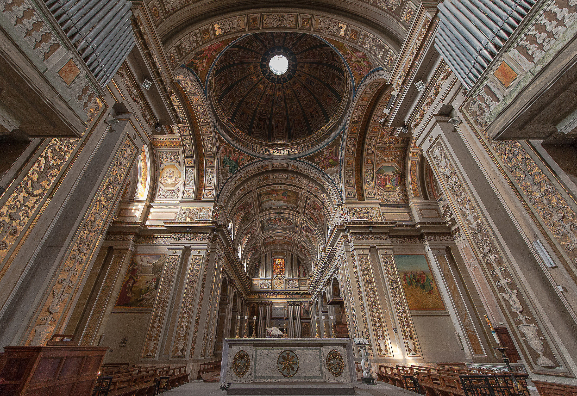 Subiaco (Rm)-Interno Cattedrale S.Andrea