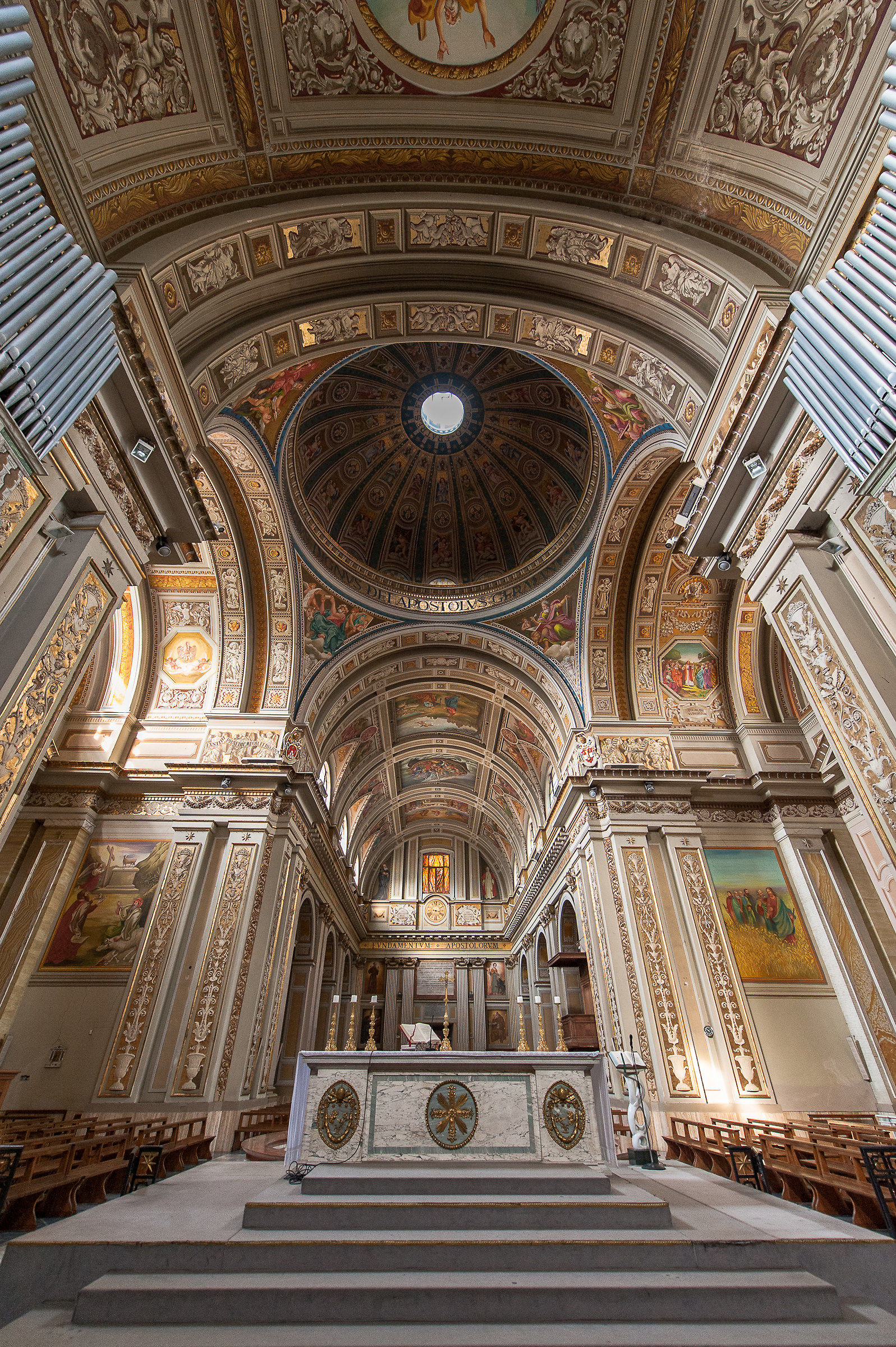 Subiaco (Rm)-Interno Cattedrale S.Andrea