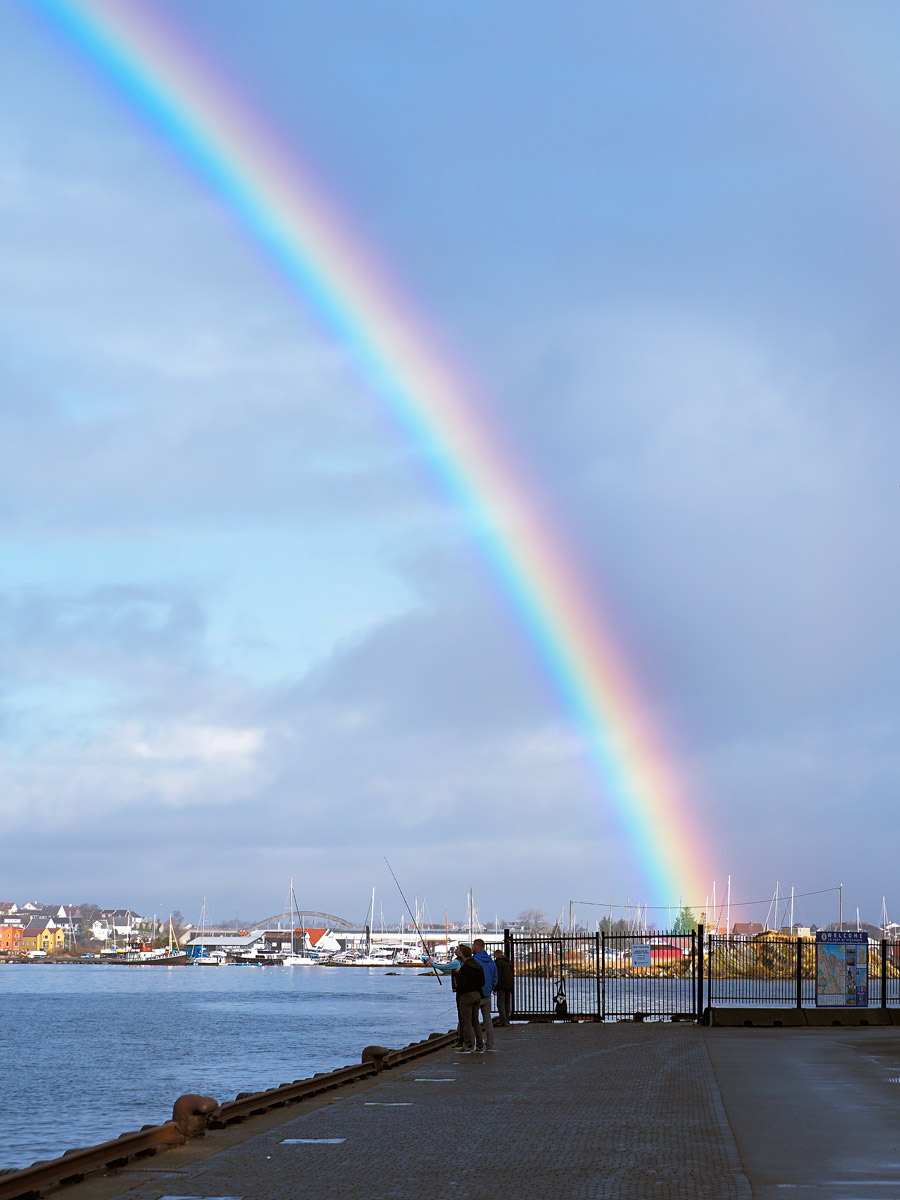 Fishermen under rainbow !!