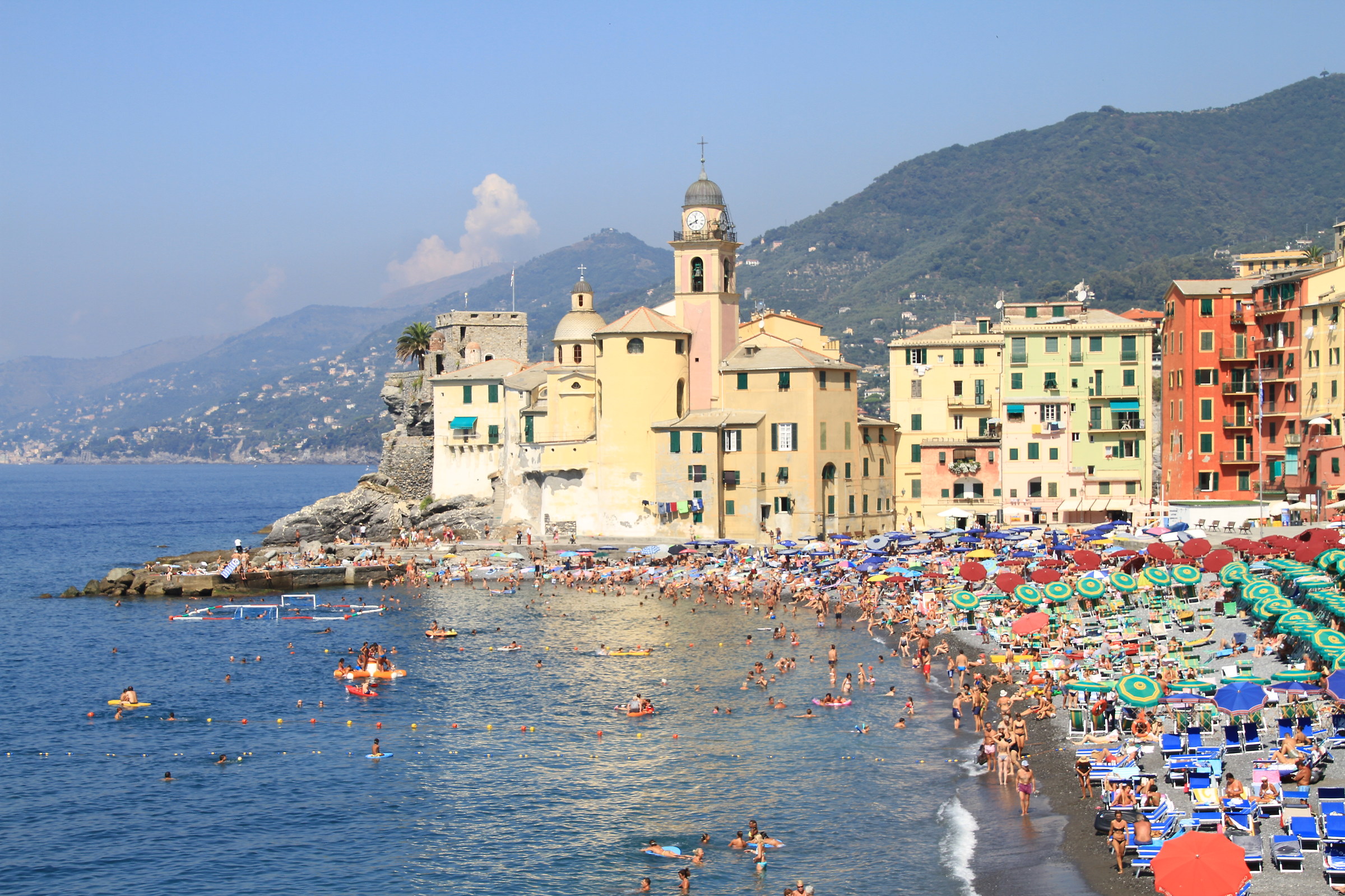 Camogli - Spiaggia a fine Agosto