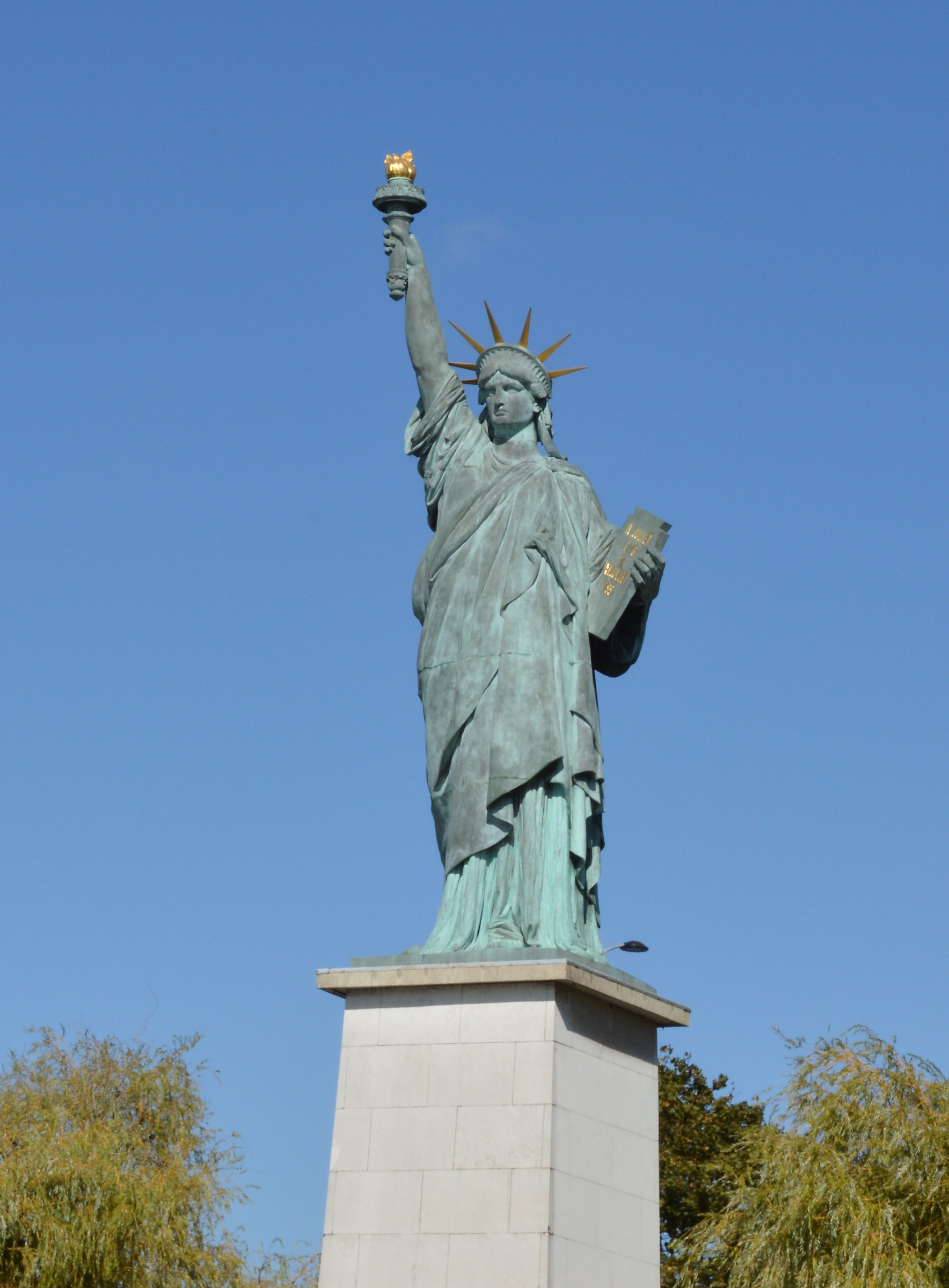 statue of liberty 'paris