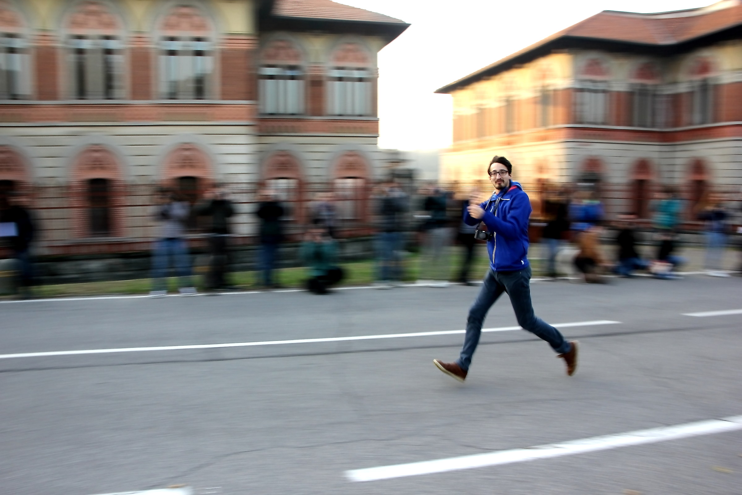 Panning to the teacher.