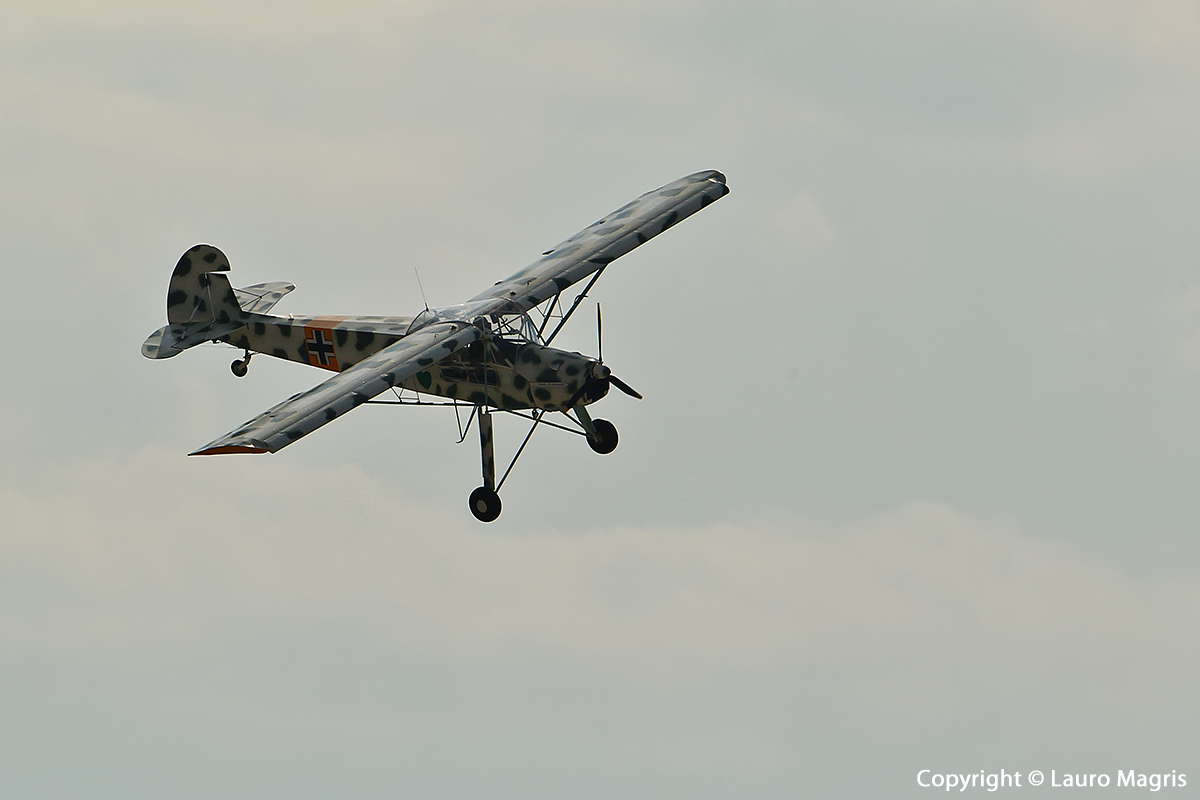 Fieseler Fi-156 Storch  in virata
