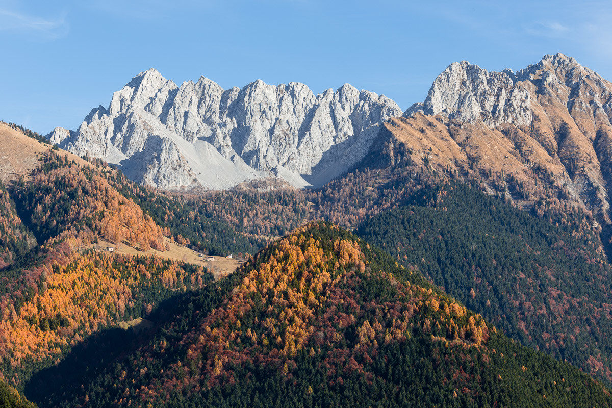 Autumn views on Pizzo Camino ...