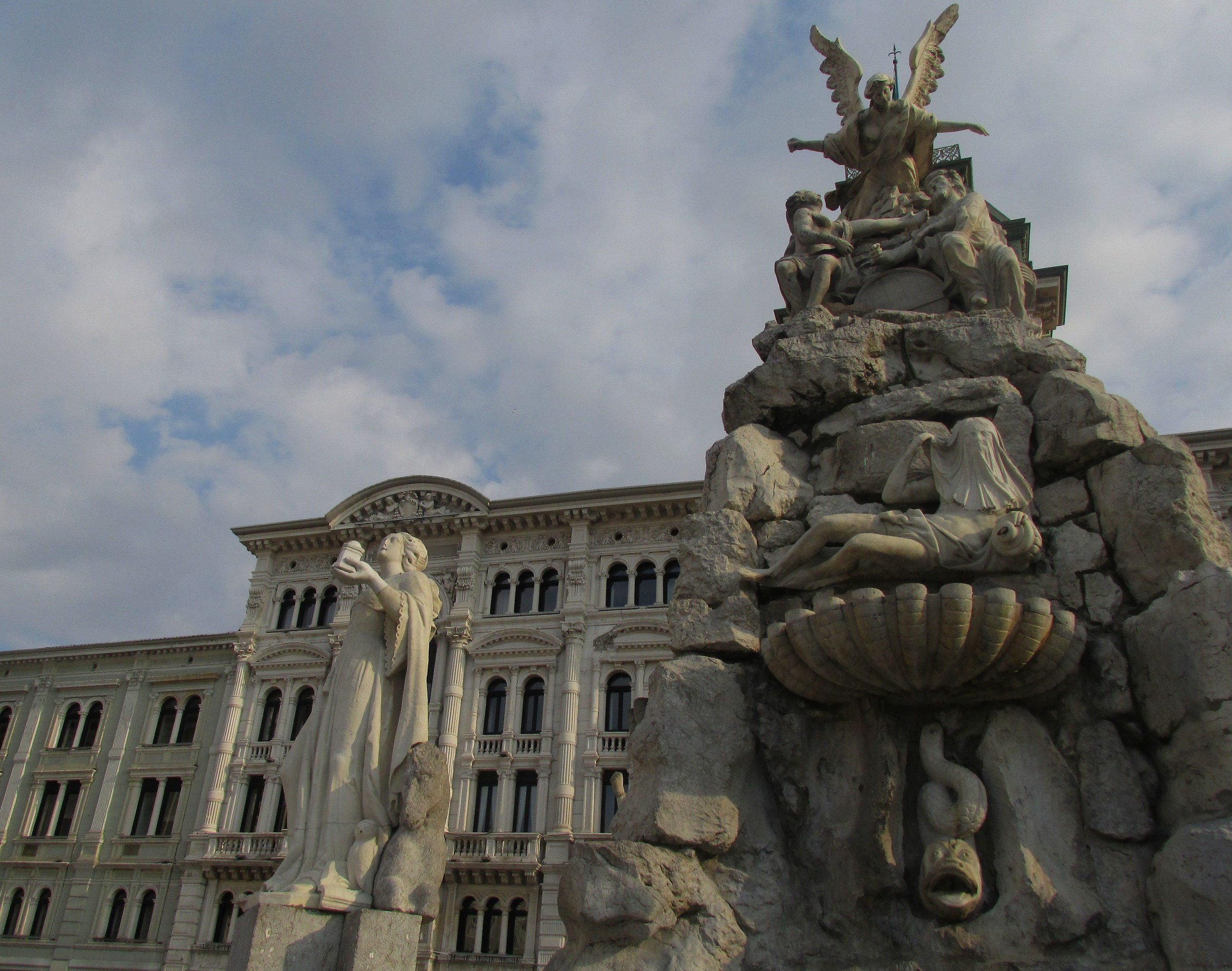Piazza Unità d'Italia , Trieste