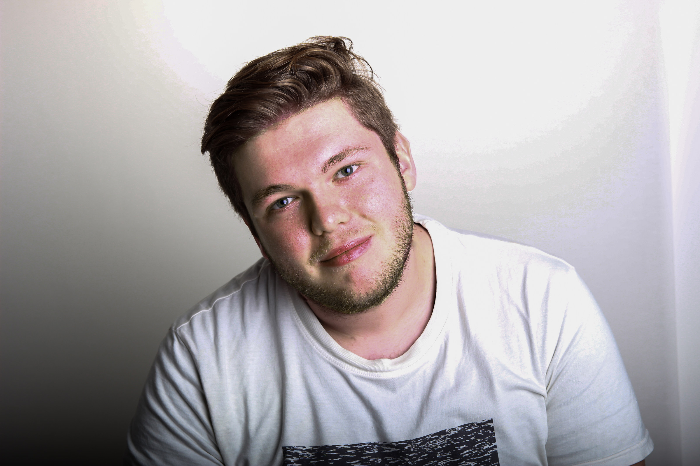 Me, Myself, and I. (Autoritratto)