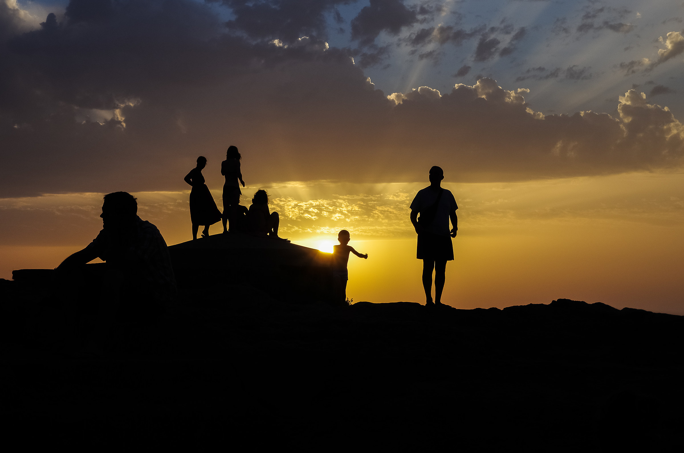 between light and wind