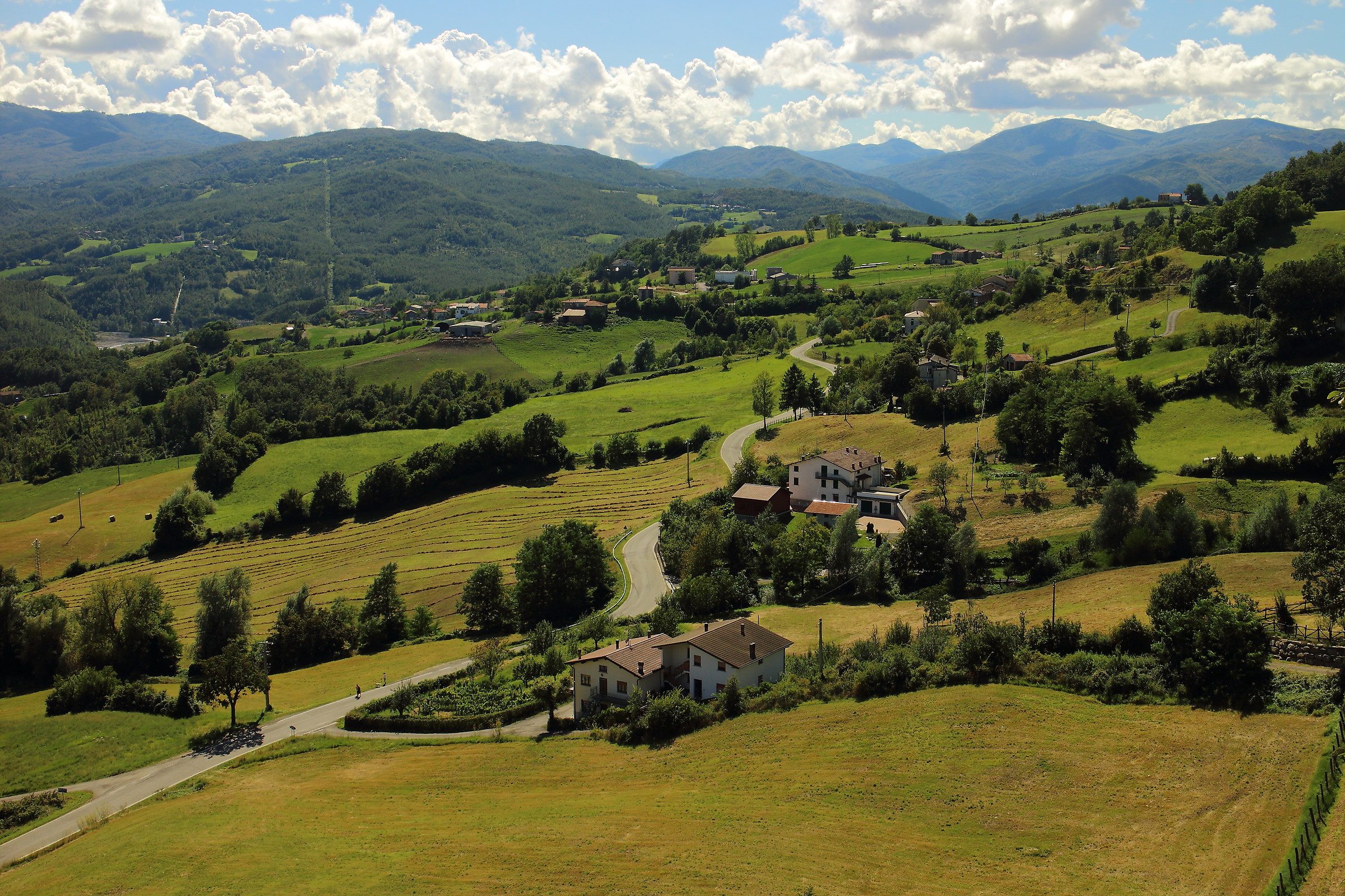 La Val Ceno vista da Bardi