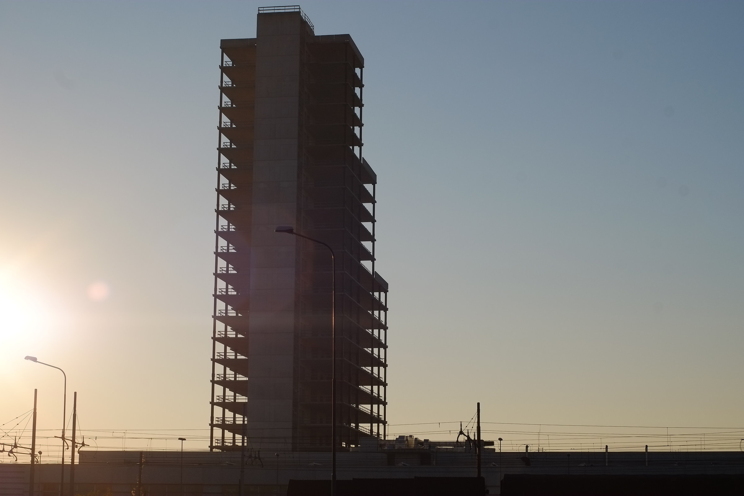 scheletro abbandonato