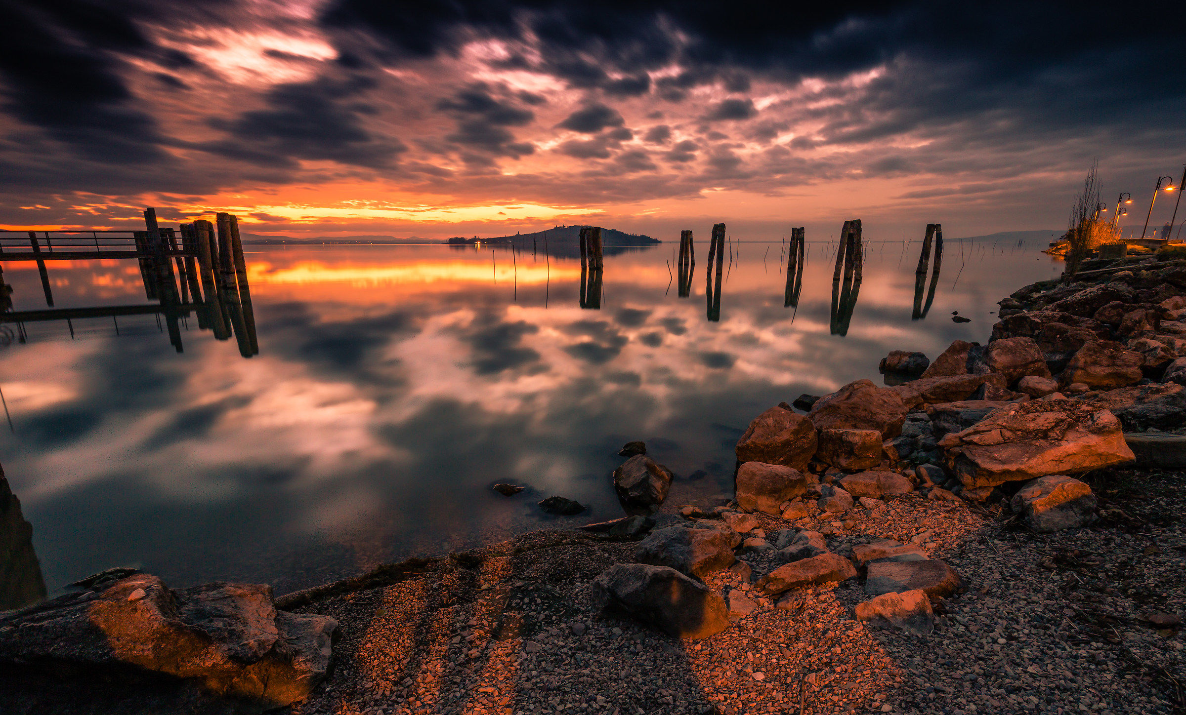 Between day and night