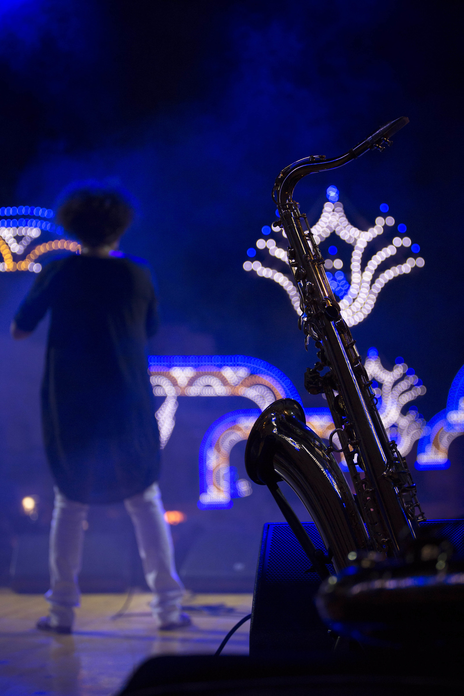 Sax and the single girl ...