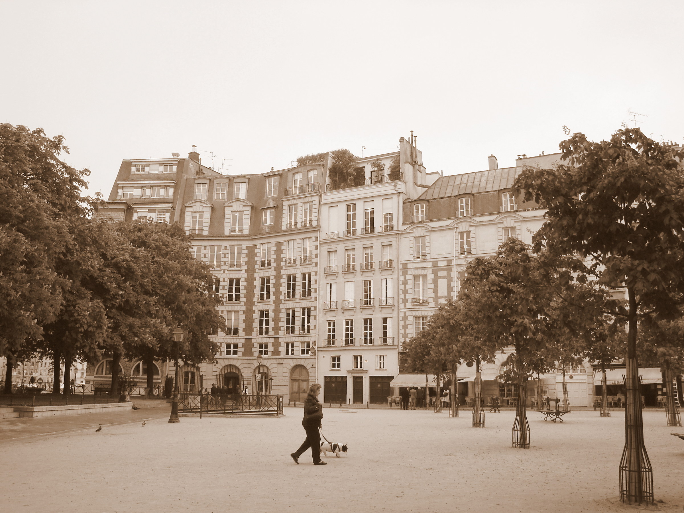 Place Dauphine-Paris