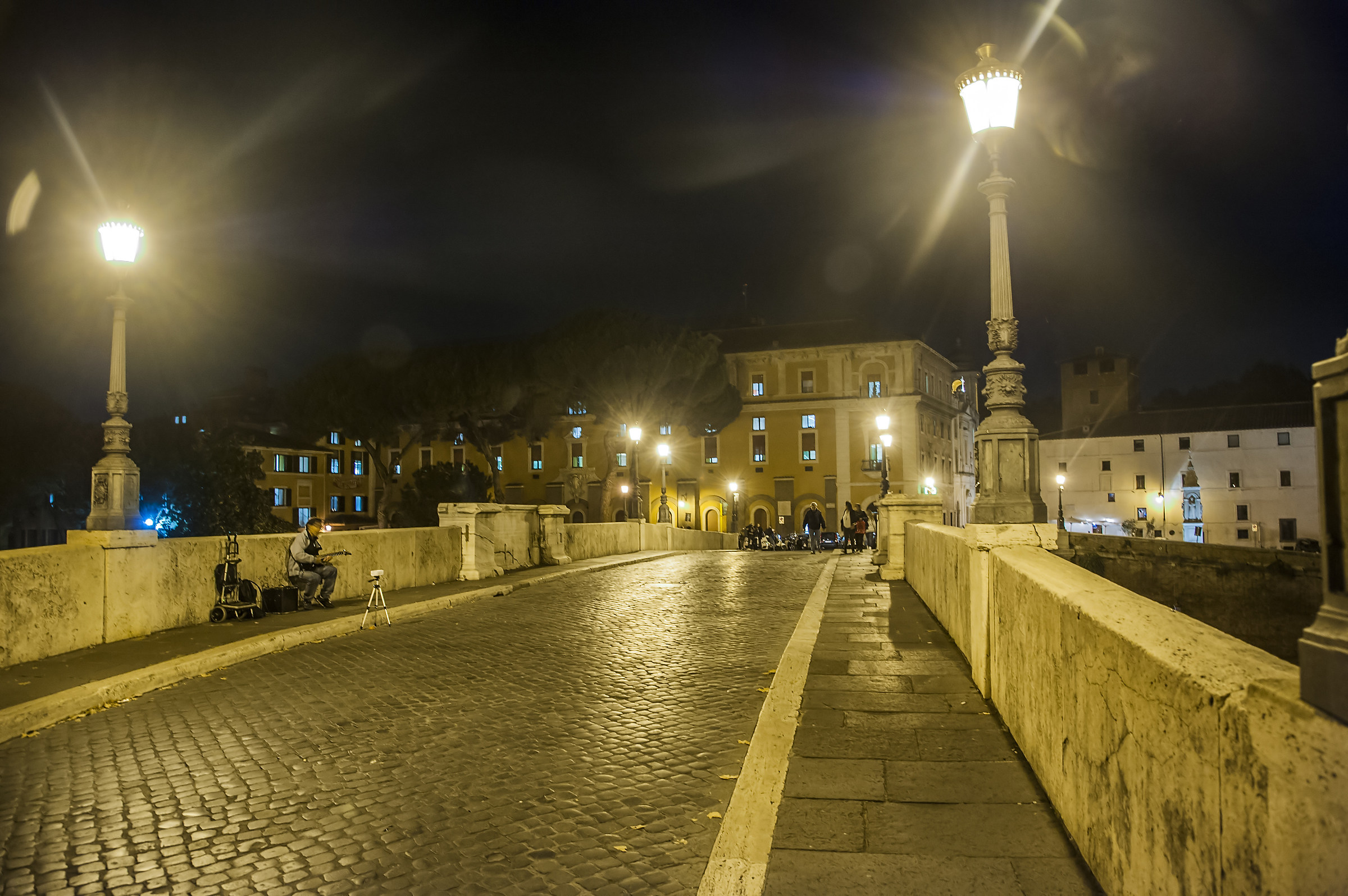 roma By night Isola Tiberina