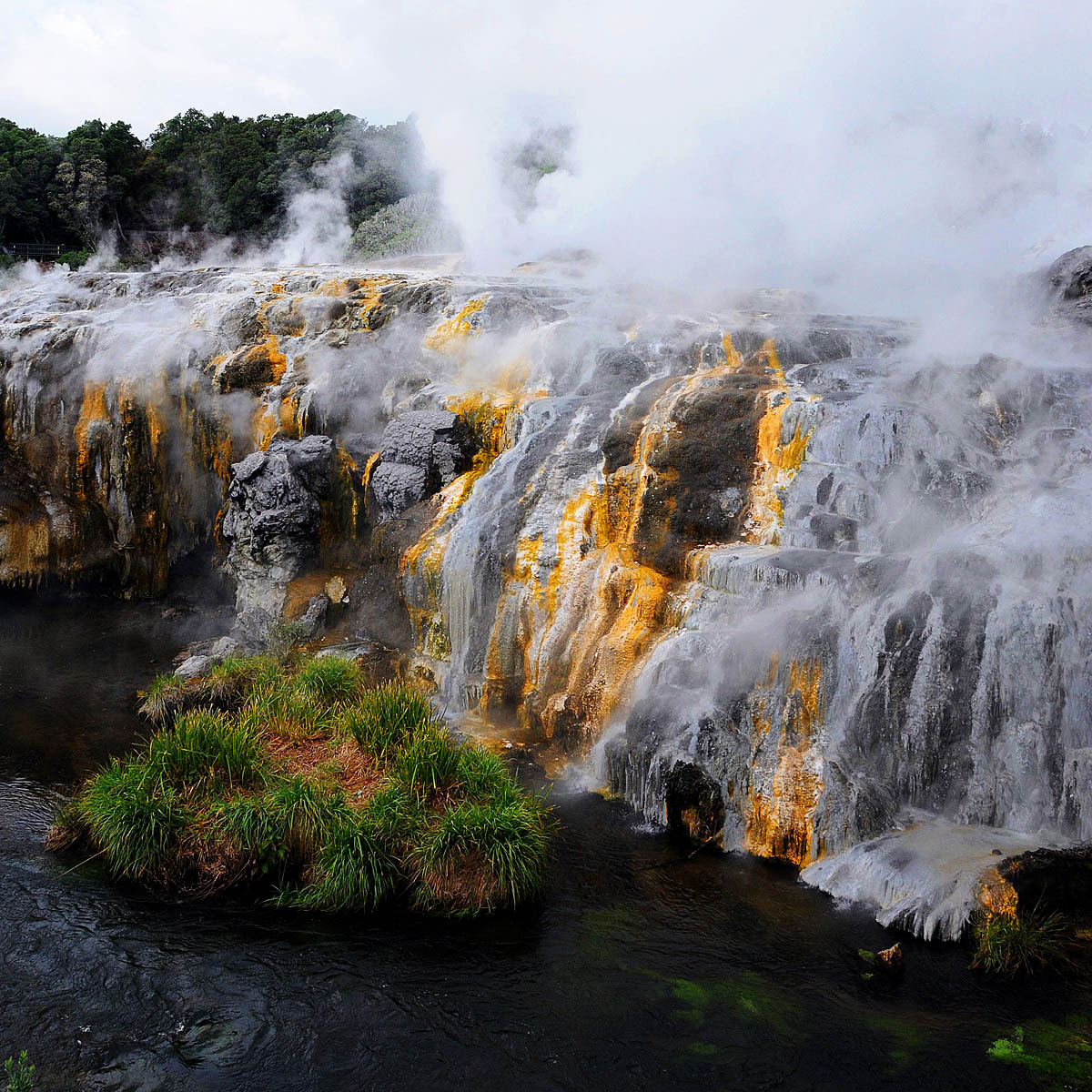 Rotorua NZ thermal waters