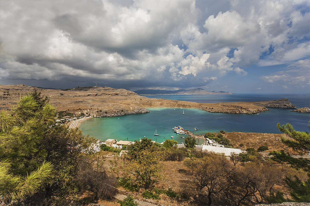 and 'coming in the storm