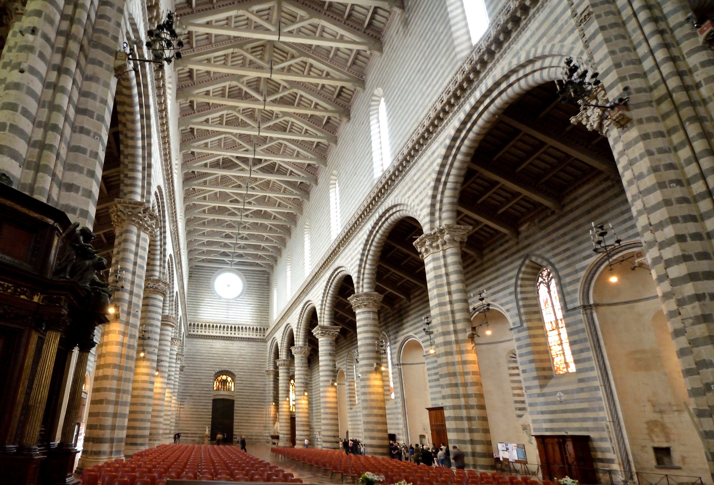 Orvieto la Cattedrale interno