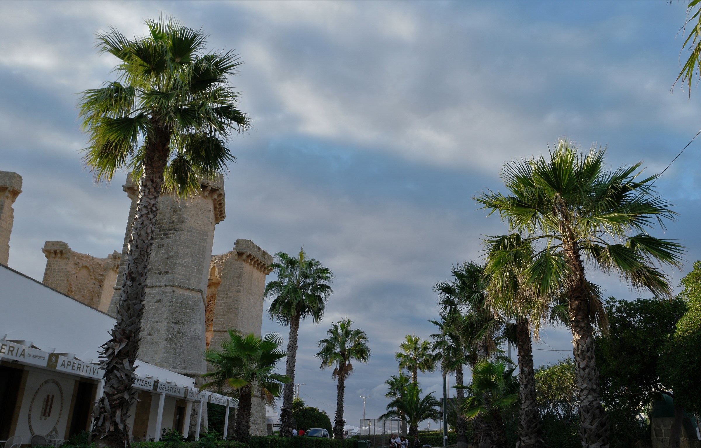 The Palace - QUATTROCOLONNE