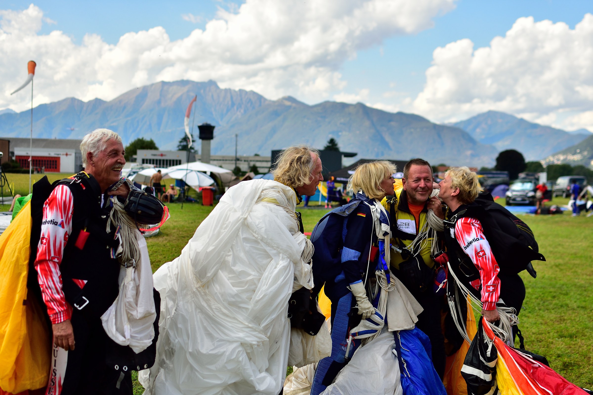 Ecco tutto il team che festeggi