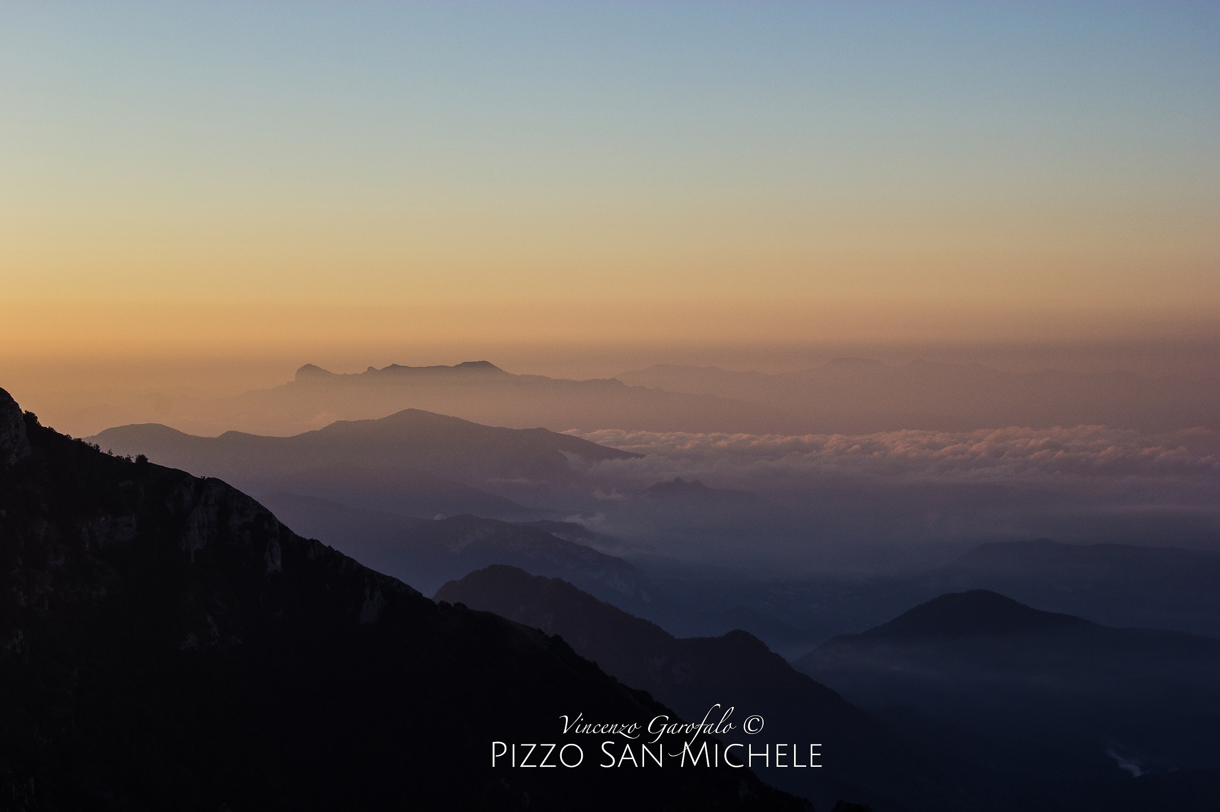 Pizzo San Michele: clouds in pink