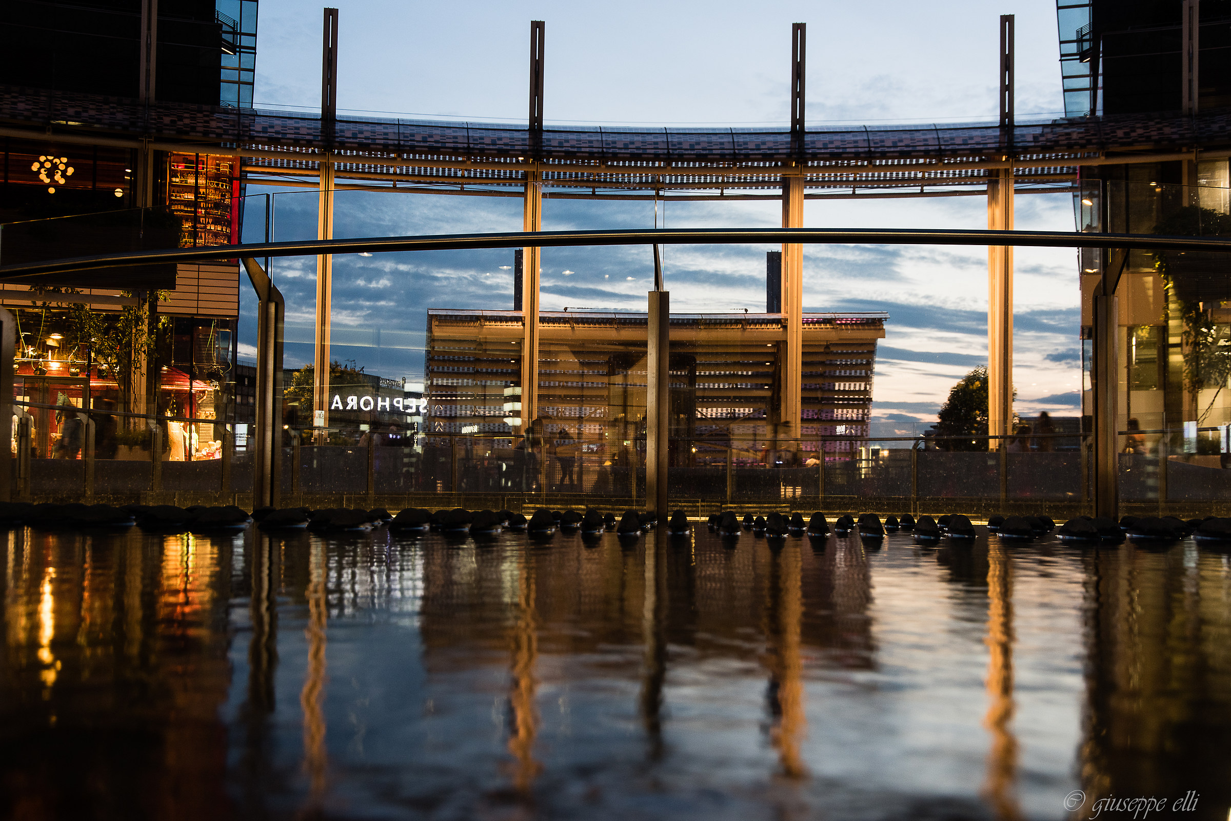 Piazza Gae Aulenti 2