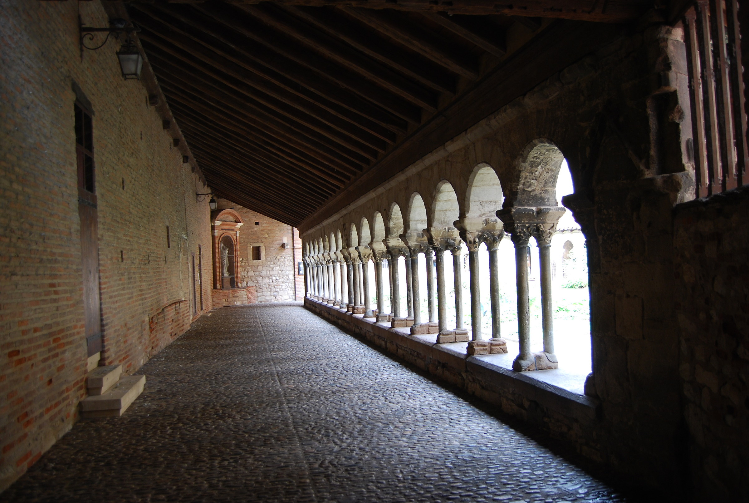 il silenzio nell'Abbazia  (Albi - Francia)