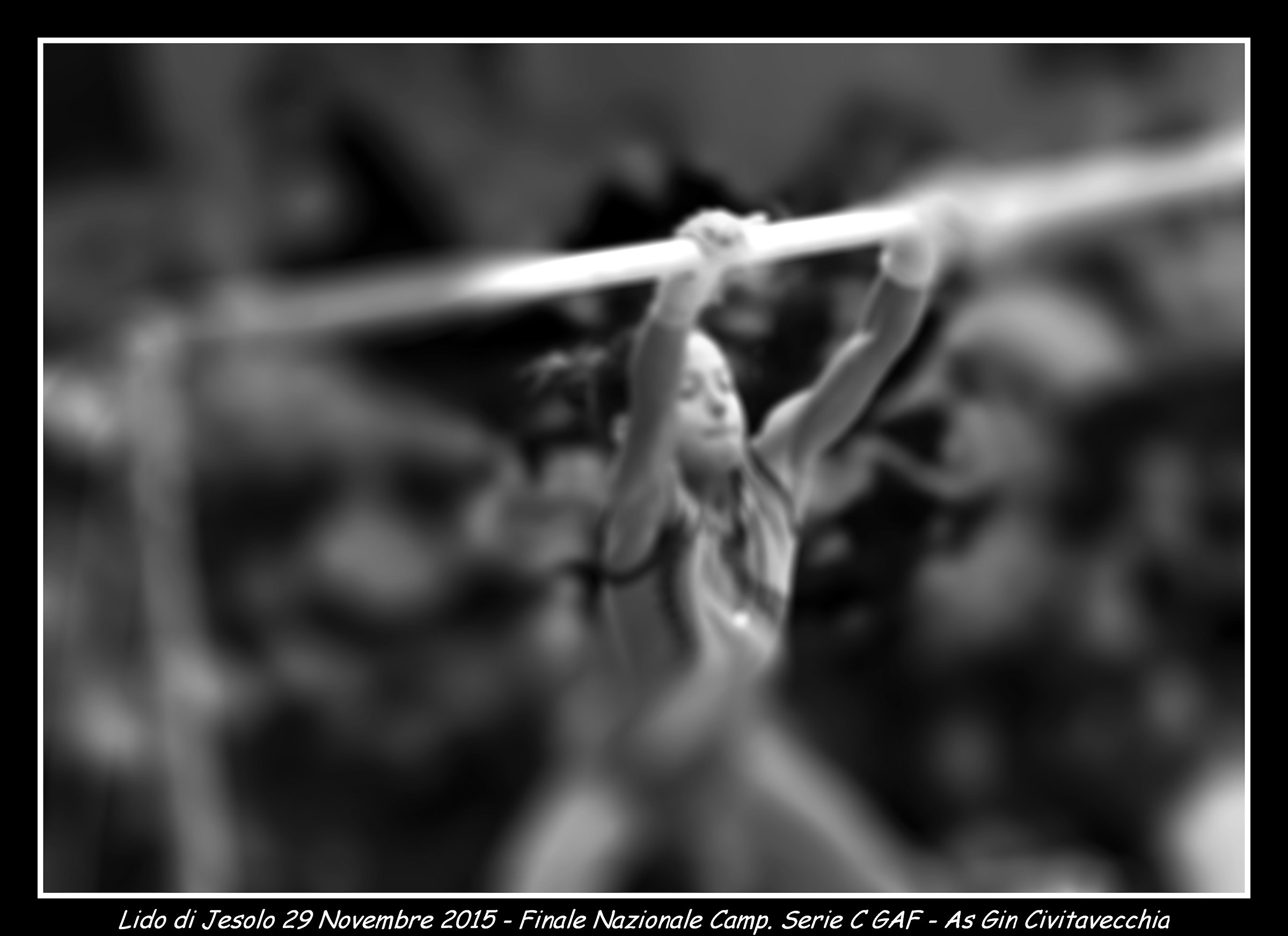 Foil detachment on the uneven bars