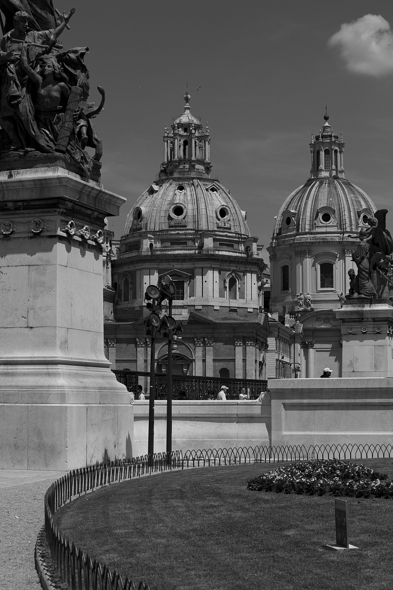 Doppie Cupole, piazza Venezia. Roma