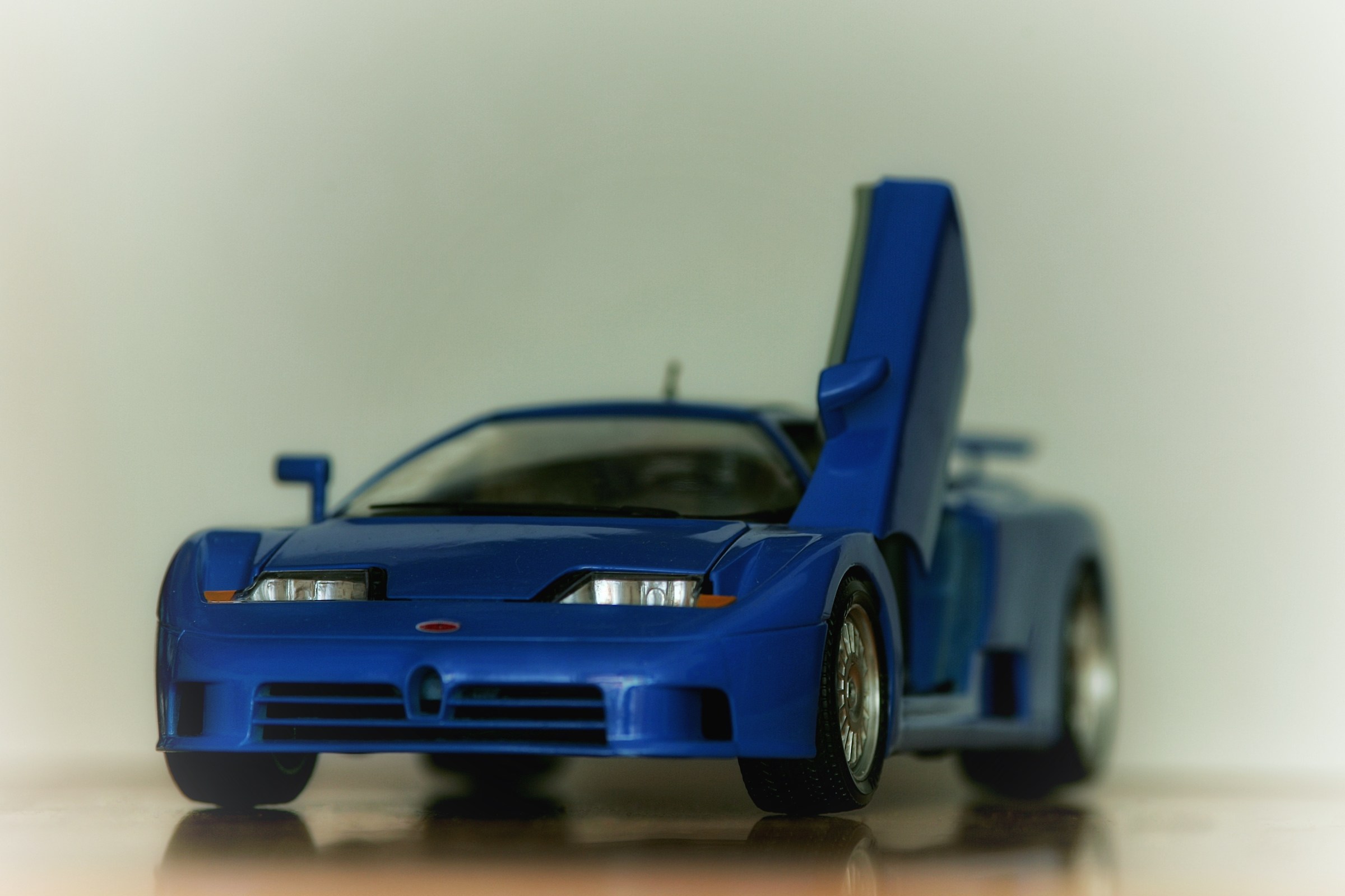 Bugatti eb110
